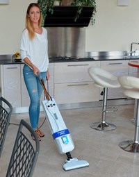 LINDA, carpet cleaner for domestic use with the same performance as a professional machine